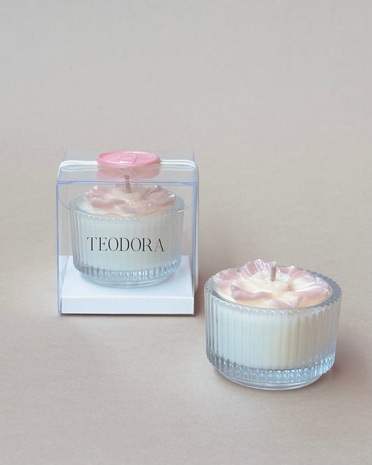 tealight sveca u providnoj kutiji roze cvet